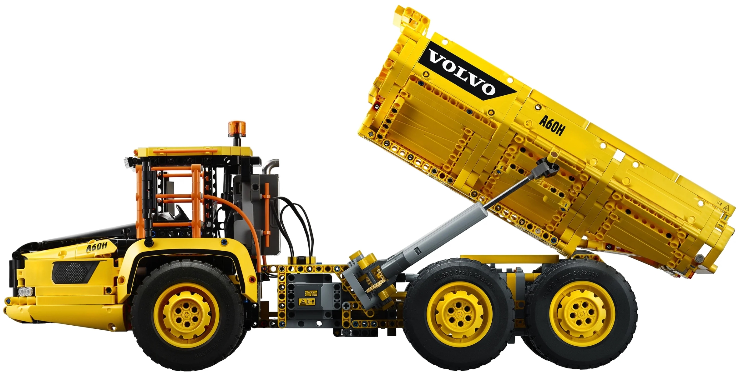 Конструктор LEGO Technic 42114 Самосвал Volvo 6х6 - купить дёшево с  доставкой по Москве и всей России. Цена 21 989